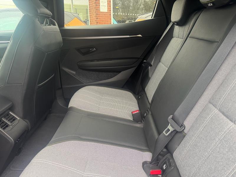 2023 23 Renault Megane E-tech Ev60 160kw Iconic 60kwh Optimum Charge 5dr Auto Electric Automatic In Blue+black Roof