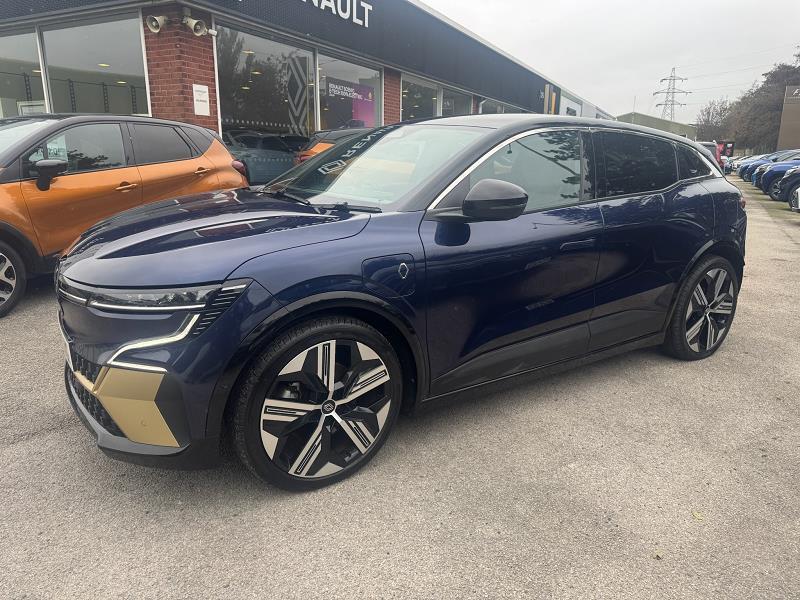 2023 23 Renault Megane E-tech Ev60 160kw Iconic 60kwh Optimum Charge 5dr Auto Electric Automatic In Blue+black Roof