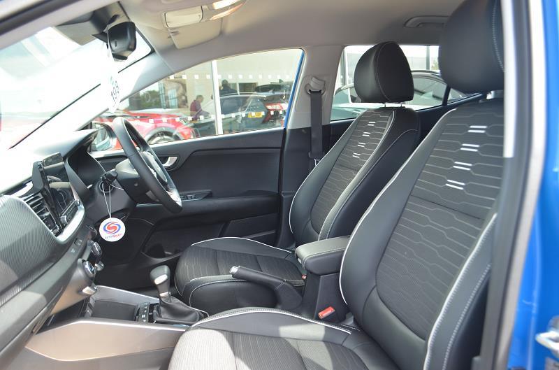 2023 73 Kia Stonic 1.0t Gdi 48v Gt-line S 5dr Dct Hybrid Electric Automatic In Blue
