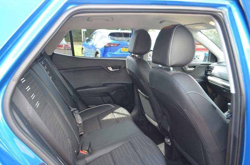 2023 73 Kia Stonic 1.0t Gdi 48v Gt-line S 5dr Dct Hybrid Electric Automatic In Blue
