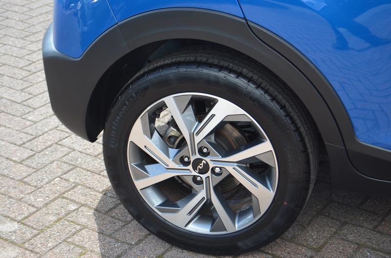 2023 73 Kia Stonic 1.0t Gdi 48v Gt-line S 5dr Dct Hybrid Electric Automatic In Blue