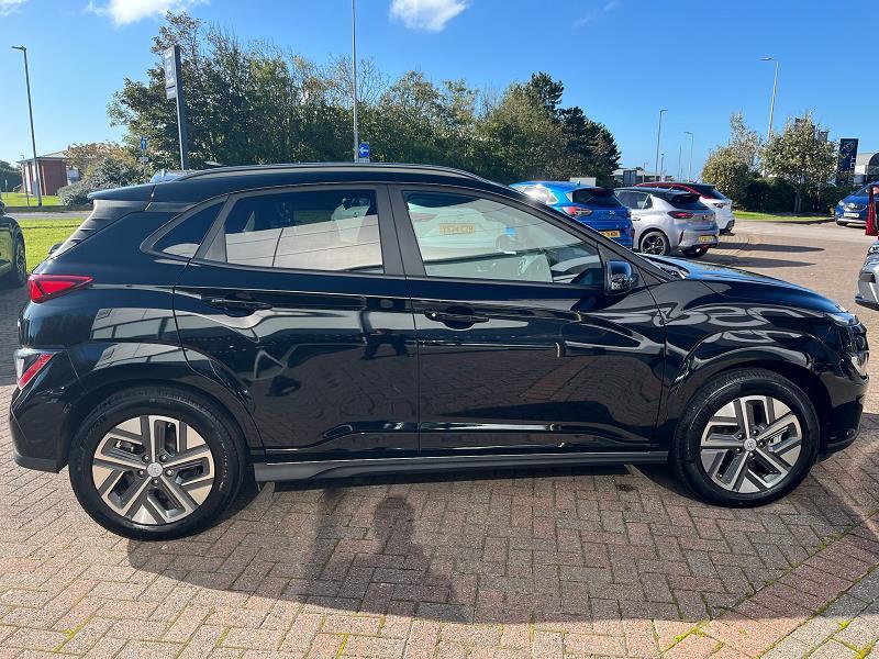 2023 73 Hyundai Kona 150kw Ultimate 64kwh 5dr Auto Electric Automatic In Black