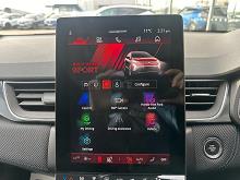 2025 25 Renault Symbioz 1.6 E-tech Fhev 145 Iconic Esprit Alpine 5dr Auto Hybrid Electric Automatic In Flame Red