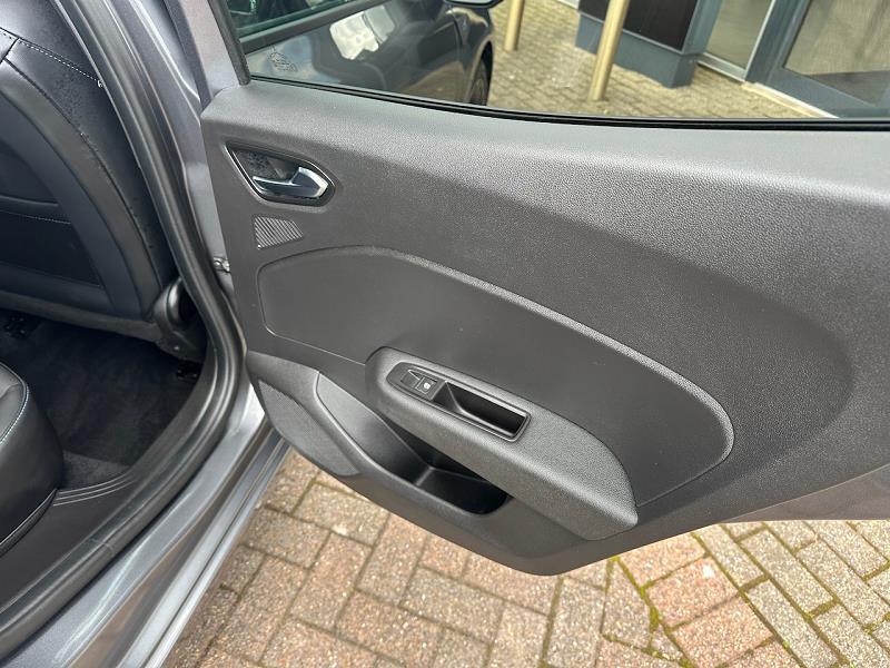 2024 24 Renault Clio 1.6 E-tech Full Hybrid 145 Esprit Alpine 5dr Auto Hybrid Electric Automatic In Grey