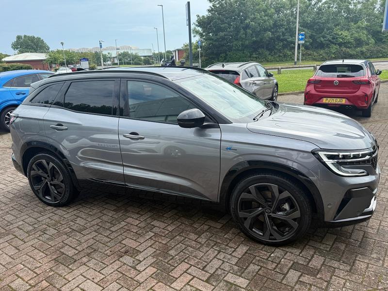 2023 73 Renault Austral E-tech Fhev Techno Esprit Alpine 5dr Auto Hybrid Electric Automatic In Grey/black