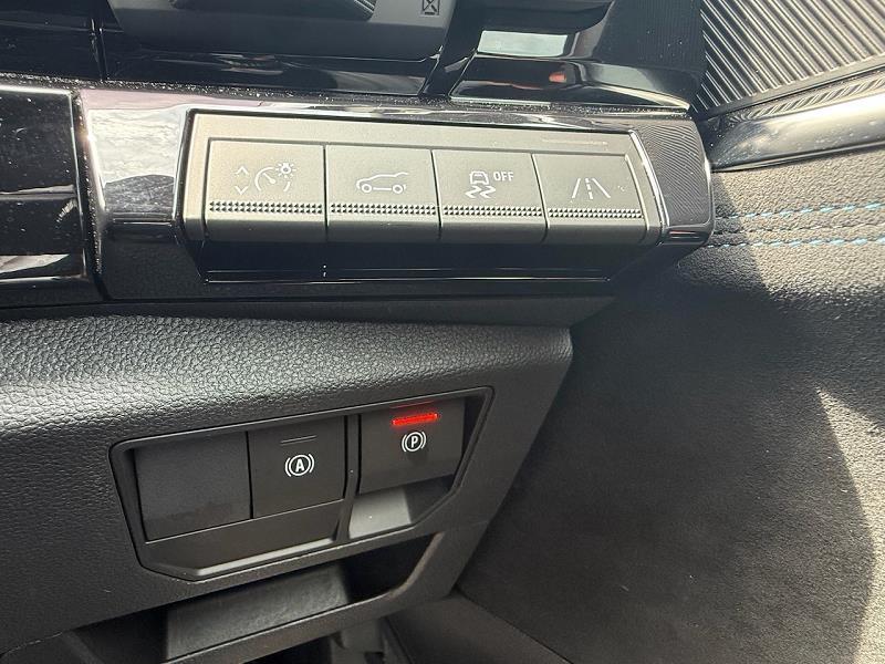 2023 73 Renault Austral E-tech Fhev Techno Esprit Alpine 5dr Auto Hybrid Electric Automatic In Grey/black