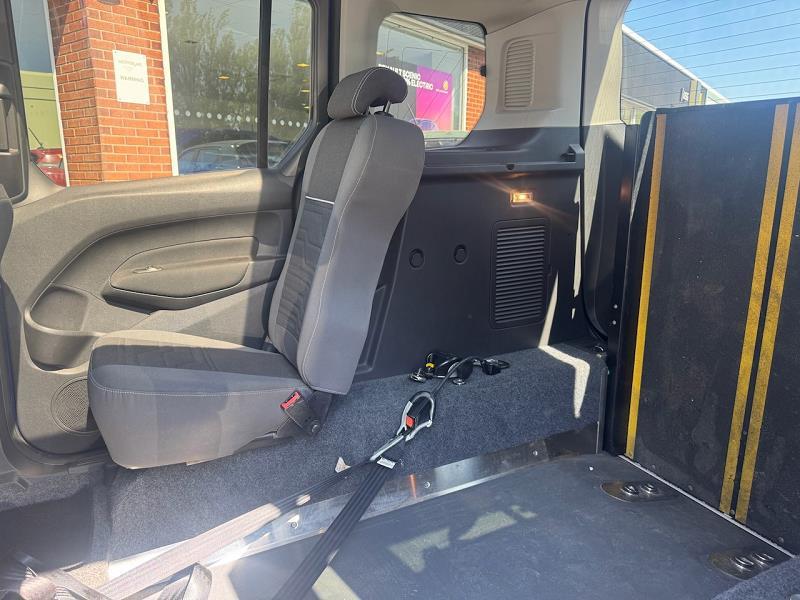 2017 17 Ford Tourneo Connect 1.5 Tdci 120 Titanium 5dr Powershift Wheelchair Adapted Vehicle Diesel Automatic In Blue