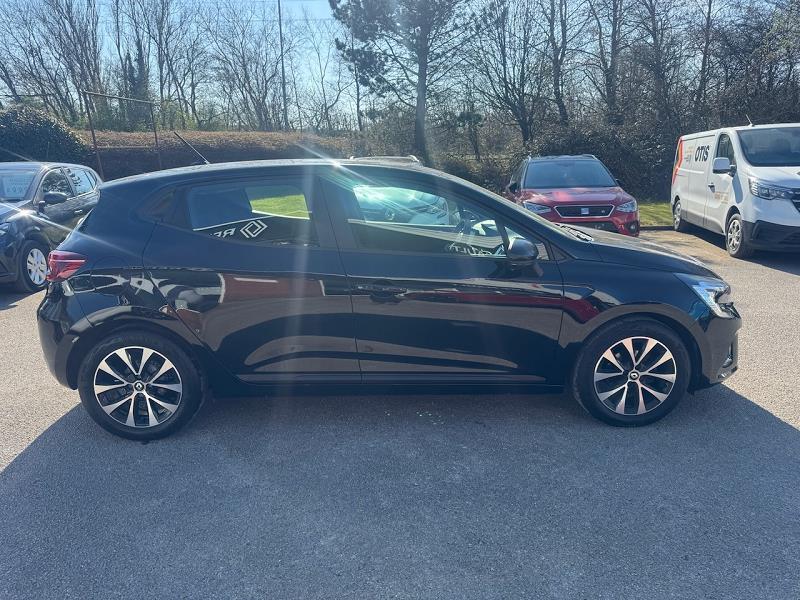 2023 73 Renault Clio 1.0 Tce 90 Evolution 5dr Petrol Manual In Diamond Black