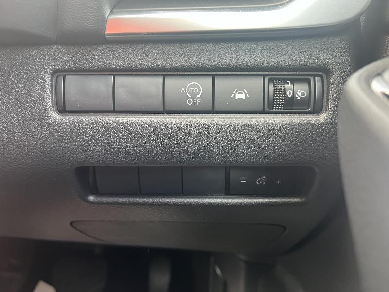 2022 72 Nissan Qashqai 1.3 Dig-t Mh 158 Acenta Premium 5dr Xtronic Hybrid Electric Automatic In Silver
