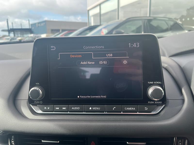 2022 72 Nissan Qashqai 1.3 Dig-t Mh 158 Acenta Premium 5dr Xtronic Hybrid Electric Automatic In Silver