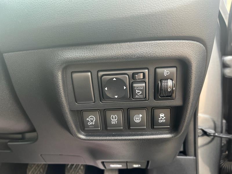 2017 17 Nissan Juke Tekna Dci Diesel Manual In Grey