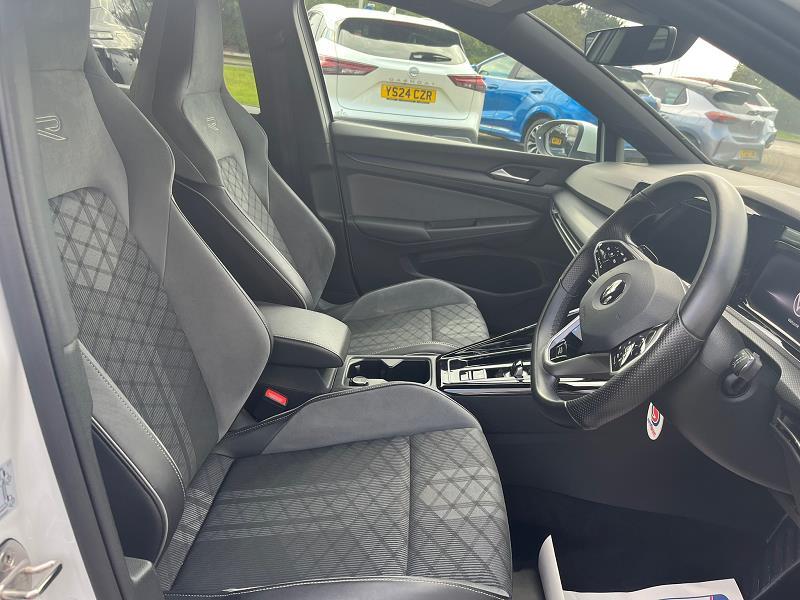 2022 72 Volkswagen Golf 1.5 Etsi 150 R-line 5dr Dsg Hybrid Electric Automatic In White