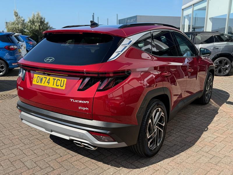 2025 74 Hyundai Tucson 1.6t Plug-in Hybrid Ultimate 5dr Auto Hybrid Electric Automatic In Red