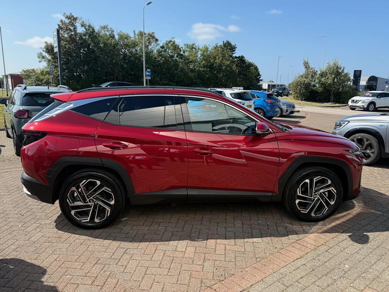 2025 74 Hyundai Tucson 1.6t Plug-in Hybrid Ultimate 5dr Auto Hybrid Electric Automatic In Red