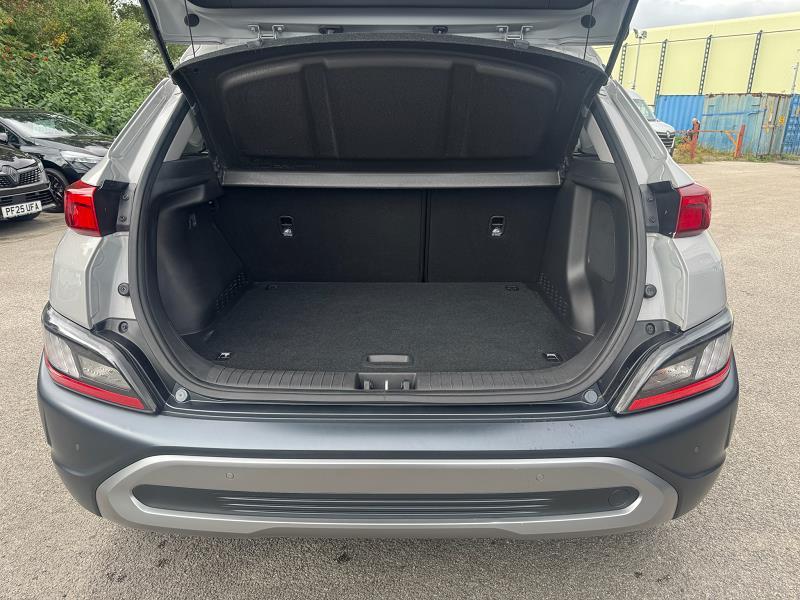 2022 72 Hyundai Kona 1.6 Gdi Hybrid Premium 5dr Dct Hybrid Petrol Automatic In Cyber Grey