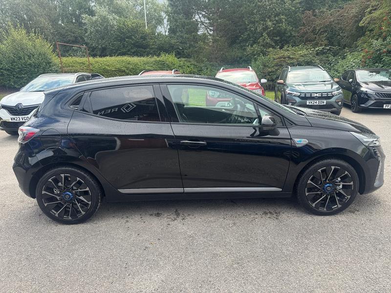 2025 25 Renault Clio 1.6 E-tech Full Hybrid 145 Esprit Alpine 5dr Auto Hybrid Petrol Automatic In Diamond Black