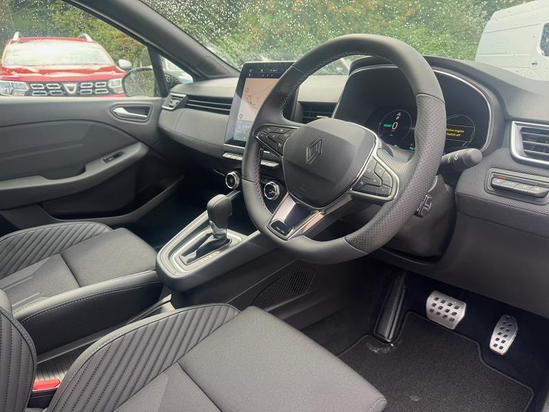 2025 25 Renault Clio 1.6 E-tech Full Hybrid 145 Esprit Alpine 5dr Auto Hybrid Petrol Automatic In Diamond Black