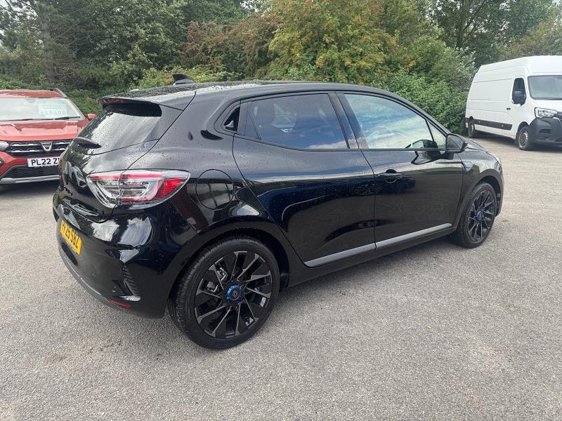 2025 25 Renault Clio 1.6 E-tech Full Hybrid 145 Esprit Alpine 5dr Auto Hybrid Petrol Automatic In Diamond Black