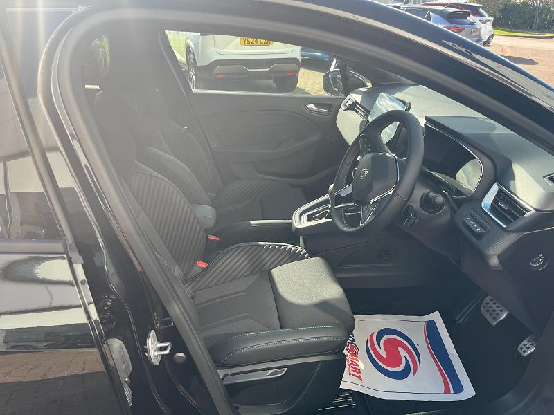 2025 25 Renault Clio 1.6 E-tech Full Hybrid 145 Esprit Alpine 5dr Auto Hybrid Petrol Automatic In Diamond Black