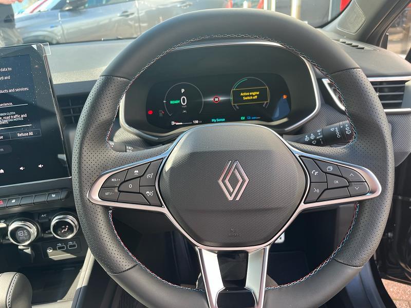 2025 25 Renault Clio 1.6 E-tech Full Hybrid 145 Esprit Alpine 5dr Auto Hybrid Petrol Automatic In Diamond Black