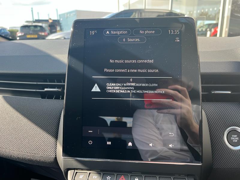 2025 25 Renault Clio 1.6 E-tech Full Hybrid 145 Esprit Alpine 5dr Auto Hybrid Petrol Automatic In Diamond Black