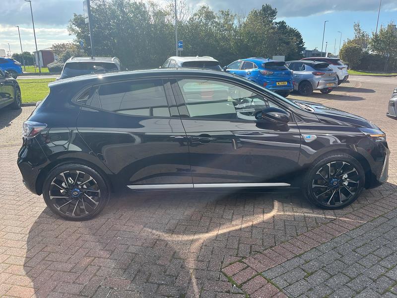 2025 25 Renault Clio 1.6 E-tech Full Hybrid 145 Esprit Alpine 5dr Auto Hybrid Petrol Automatic In Diamond Black