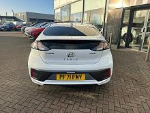 2022 71 Hyundai Ioniq 1.6 Gdi Hybrid Premium Se 5dr Dct  Manual In Polar White