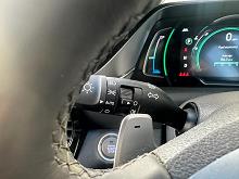 2022 71 Hyundai Ioniq 1.6 Gdi Hybrid Premium Se 5dr Dct  Manual In Polar White