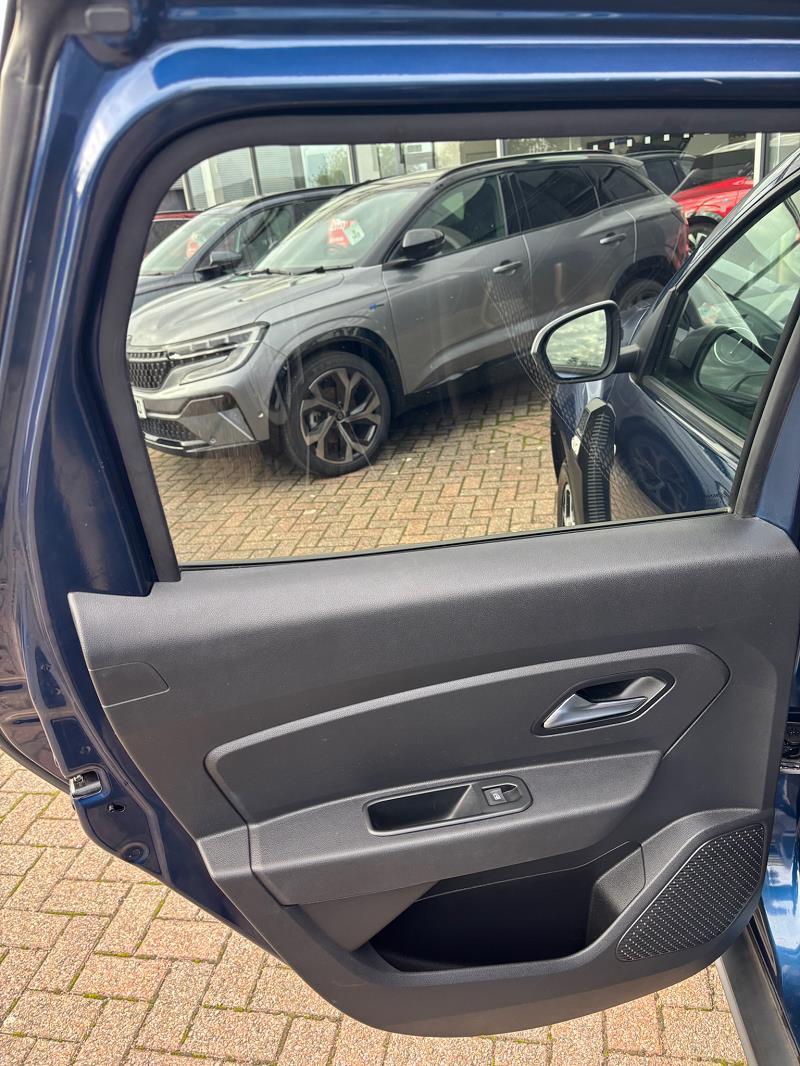 2019 19 Dacia Duster 1.6 Sce Prestige 5dr Petrol Manual In Cosmos Blue