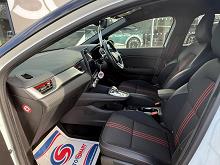 2022 22 Renault Captur 1.3 Tce 140 R.s. Line 5dr Edc Petrol Automatic In White With Black Roof