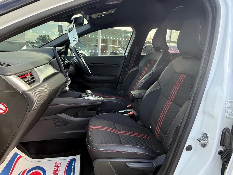 2022 22 Renault Captur 1.3 Tce 140 R.s. Line 5dr Edc Petrol Automatic In White With Black Roof