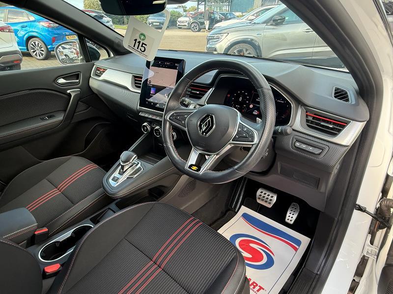 2022 22 Renault Captur 1.3 Tce 140 R.s. Line 5dr Edc Petrol Automatic In White With Black Roof