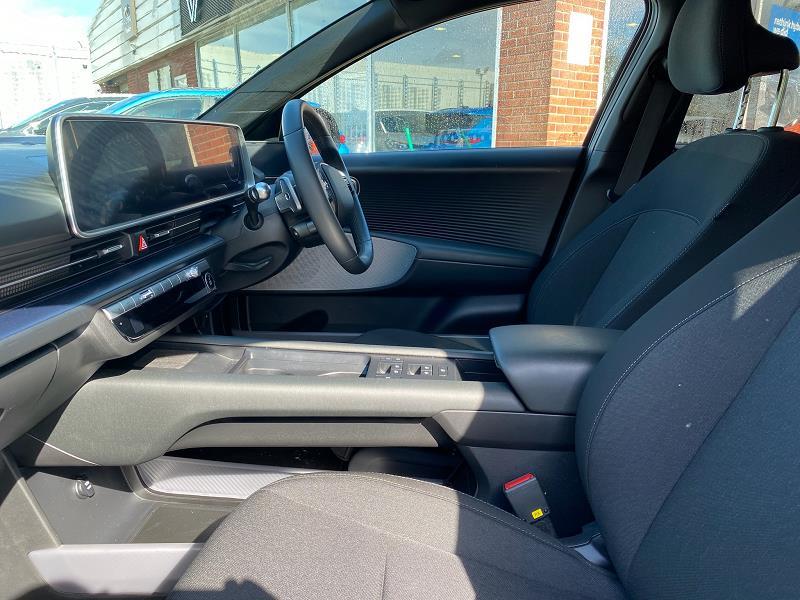 2023 23 Hyundai Ioniq 6 168kw Premium 77kwh 4dr Auto Electric Automatic In Abyss Black
