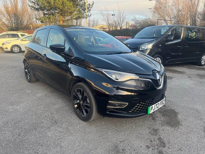 2022 72 Renault Zoe 100kw Iconic R135 50kwh Boost Charge 5dr Auto Electric Automatic In Diamond Black