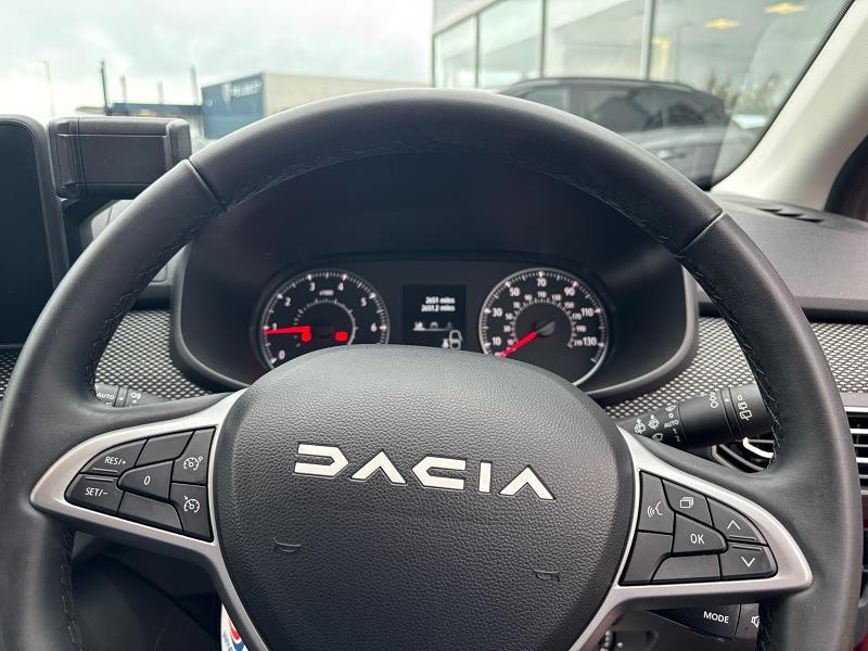 2023 73 Dacia Sandero 1.0 Tce Expression 5dr Petrol Manual In Fusion Red