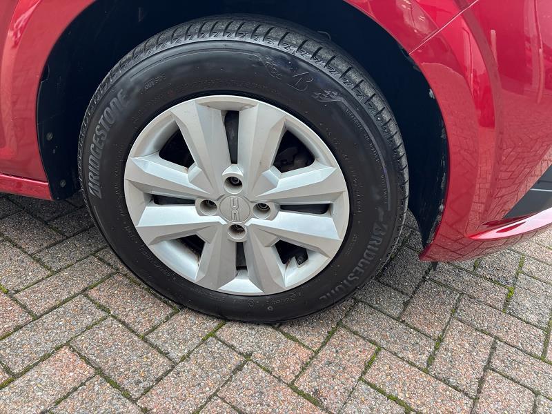 2023 73 Dacia Sandero 1.0 Tce Expression 5dr Petrol Manual In Fusion Red