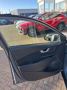 2022 22 Hyundai Kona 1.6 Gdi Hybrid Premium 5dr Dct Hybrid Petrol Automatic In Galatic Grey