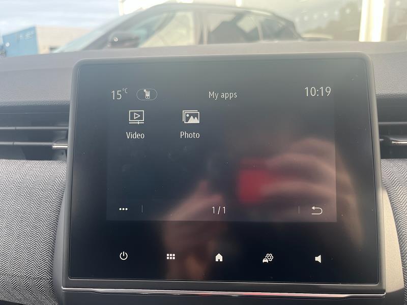 2025 25 Renault Clio 1.0 Tce 90 Techno 5dr Petrol Manual In Valencia Orange