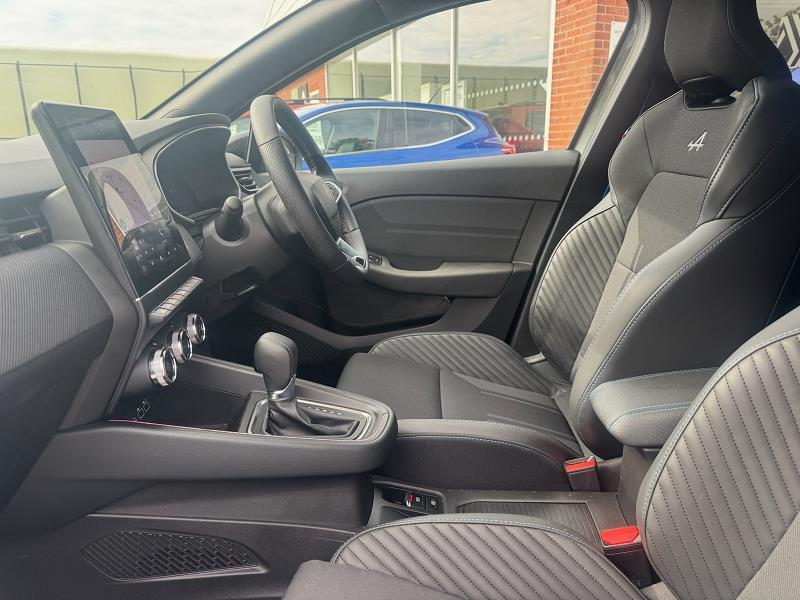 2025 25 Renault Clio 1.6 E-tech Full Hybrid 145 Esprit Alpine 5dr Auto Hybrid Petrol Automatic In Shadow Grey