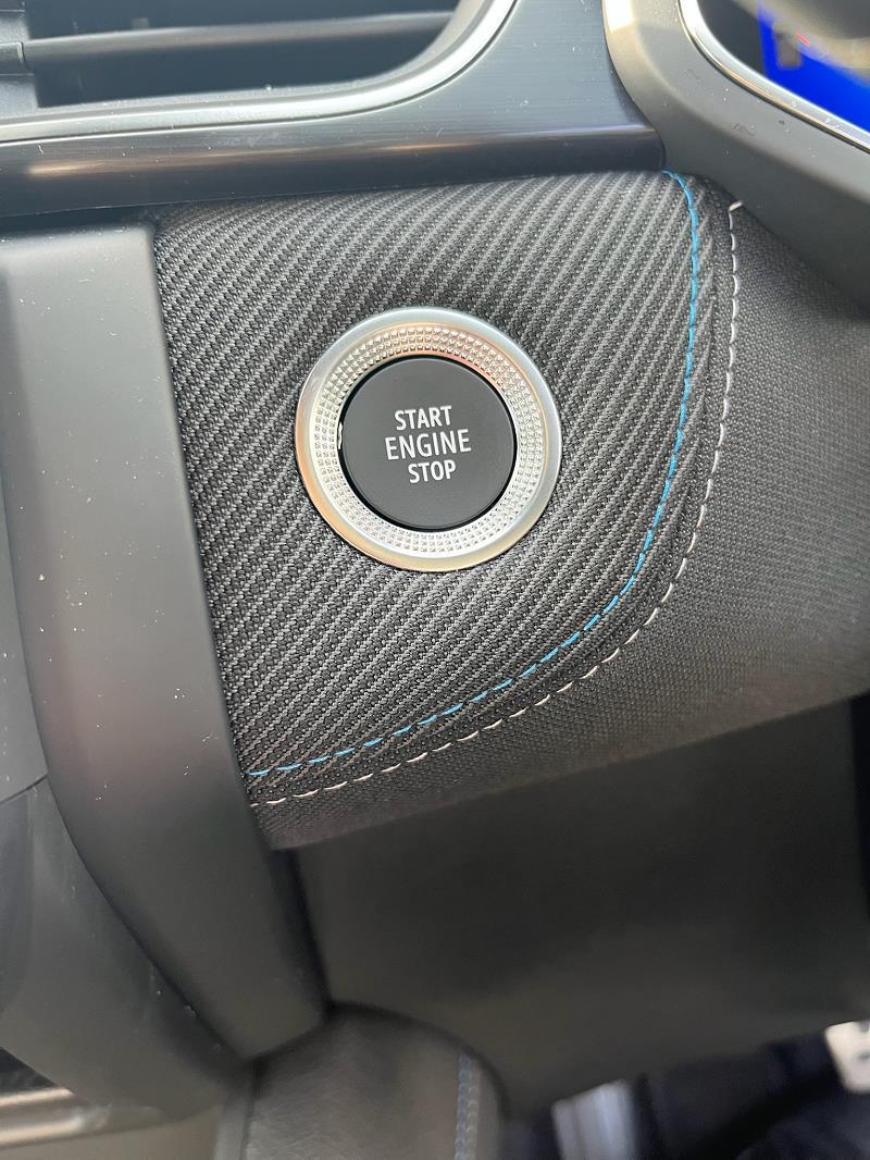 2025 25 Renault Symbioz 1.6 E-tech Fhev 145 Techno Esprit Alpine 5dr Auto Hybrid Petrol Automatic In Oyster Grey