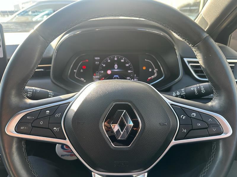 2021 71 Renault Clio 1.0 Tce 90 Lutecia Se 5dr Petrol Manual In Diamond Black