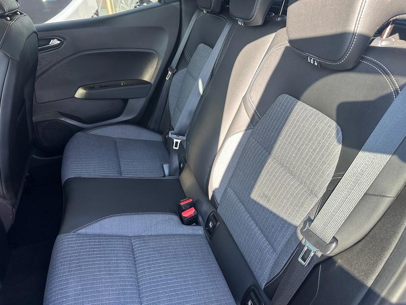 2021 71 Renault Clio 1.0 Tce 90 Lutecia Se 5dr Petrol Manual In Diamond Black