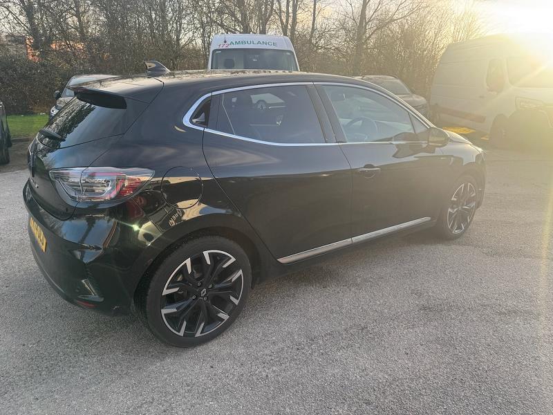 2024 74 Renault Clio 1.6 E-tech Full Hybrid 145 Techno 5dr Auto Hybrid Petrol Automatic In Diamond Black