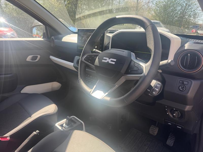 2024 74 Dacia Spring 27kwh Extreme 65 48kw 5dr Auto Automatic In Brick Red