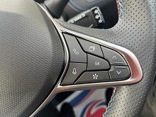 2025 75 Renault Captur 1.8 E-tech Full Hybrid 160 Esprit Alpine 5dr Auto Hybrid Petrol Automatic In Arctic White / Black Roof