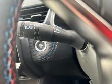 2025 75 Renault Captur 1.8 E-tech Full Hybrid 160 Esprit Alpine 5dr Auto Hybrid Petrol Automatic In Arctic White / Black Roof