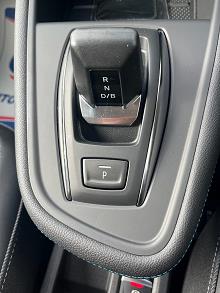 2025 75 Renault Captur 1.8 E-tech Full Hybrid 160 Esprit Alpine 5dr Auto Hybrid Petrol Automatic In Arctic White / Black Roof