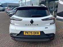 2025 75 Renault Captur 1.8 E-tech Full Hybrid 160 Esprit Alpine 5dr Auto Hybrid Petrol Automatic In Arctic White / Black Roof