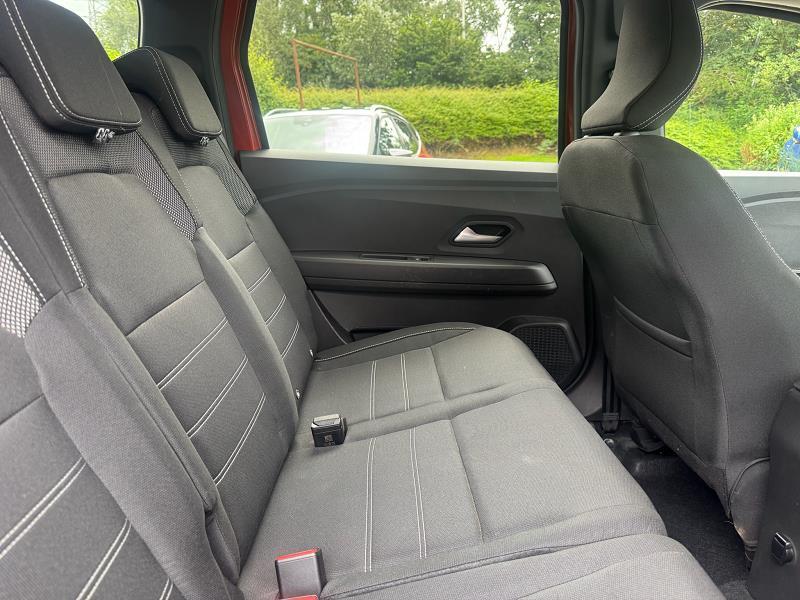 2022 22 Dacia Jogger 1.0 Tce Comfort 5dr Petrol Manual In Trcta Brnz