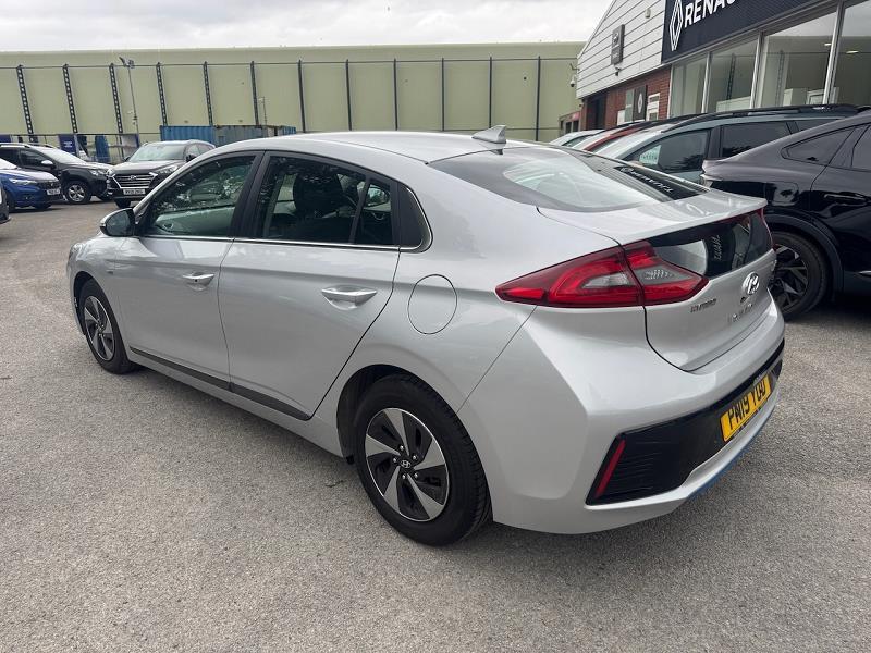 2019 19 Hyundai Ioniq 1.6 Gdi Hybrid Premium 5dr Dct Hybrid Electric Automatic In Silver